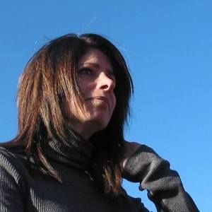 Meet your Posher, Leslie